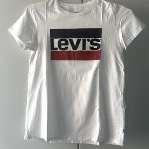 LEVI'S® SPORTSWEAR LOGO GRAPHIC T-SHIRT size small